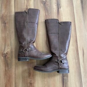 Women's size 10 boots